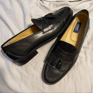 CHAPS loafers